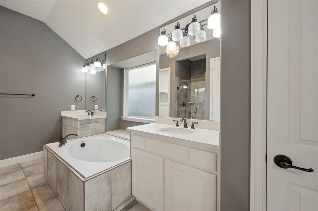 12908 Holbrook Drive Property Photo 24