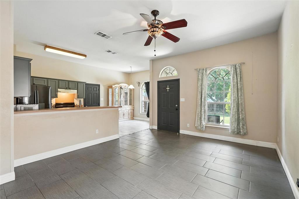 1510 N Carroll Avenue Property Photo 4
