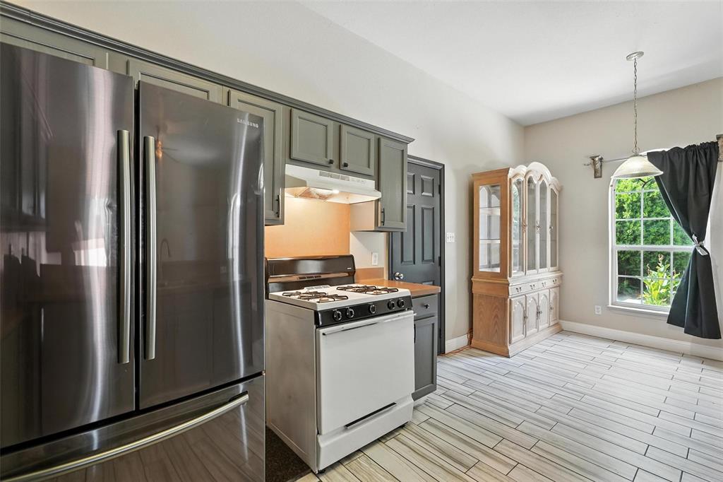 1510 N Carroll Avenue Property Photo 11
