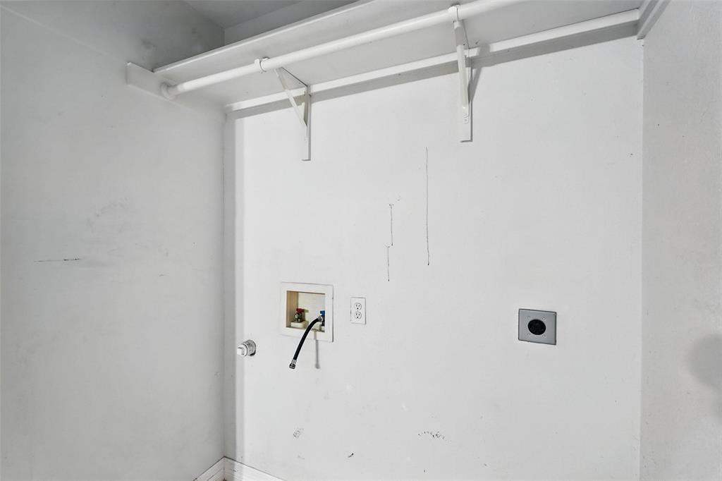 1510 N Carroll Avenue Property Photo 15