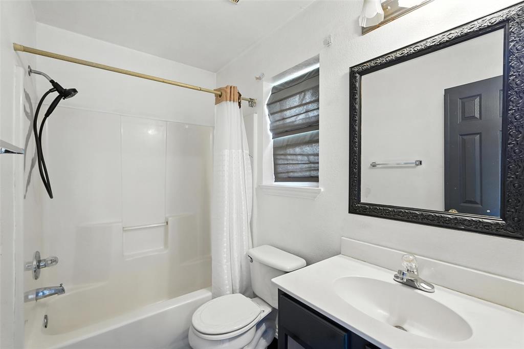 1510 N Carroll Avenue Property Photo 19
