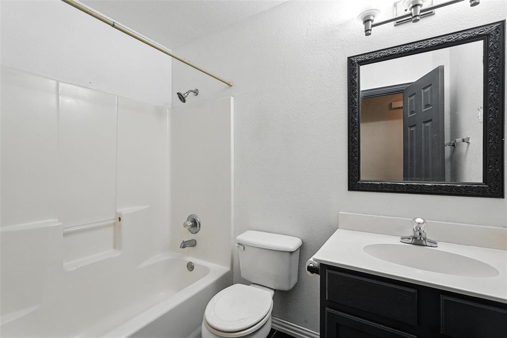 1510 N Carroll Avenue Property Photo 20