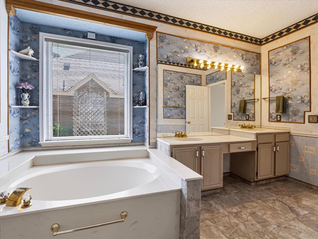 9620 Preston Vineyard Drive Property Photo 15