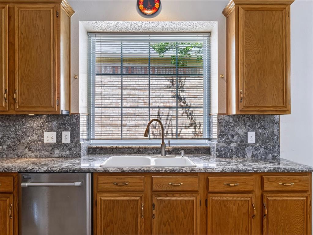 9620 Preston Vineyard Drive Property Photo 22