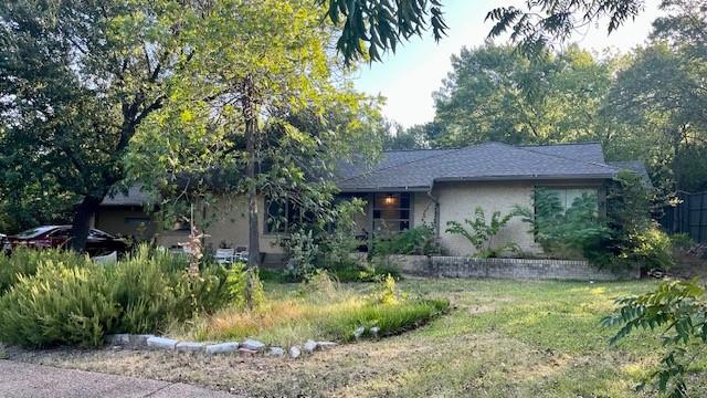 1058 N Buckner Boulevard Property Photo 1