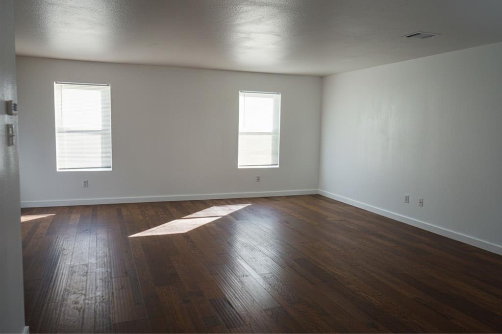 4929 Creek Ridge Trail Property Photo 6