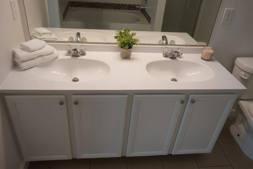 4929 Creek Ridge Trail Property Photo 15