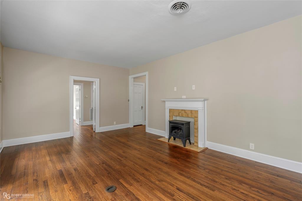 123 Ardmore Avenue Property Photo 5