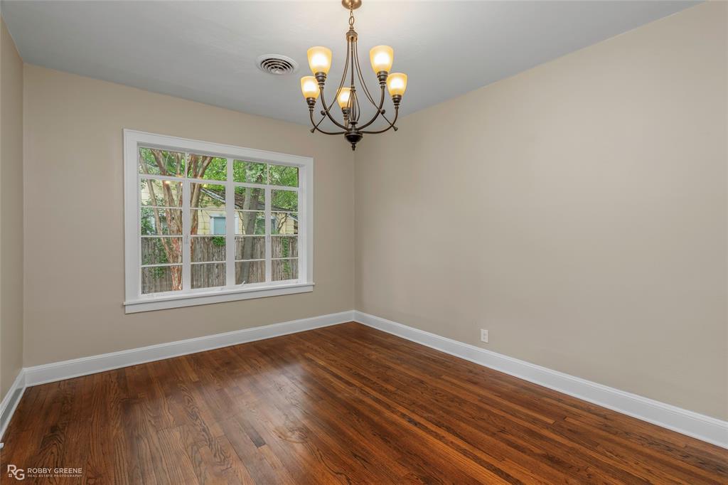 123 Ardmore Avenue Property Photo 7
