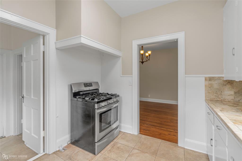 123 Ardmore Avenue Property Photo 11