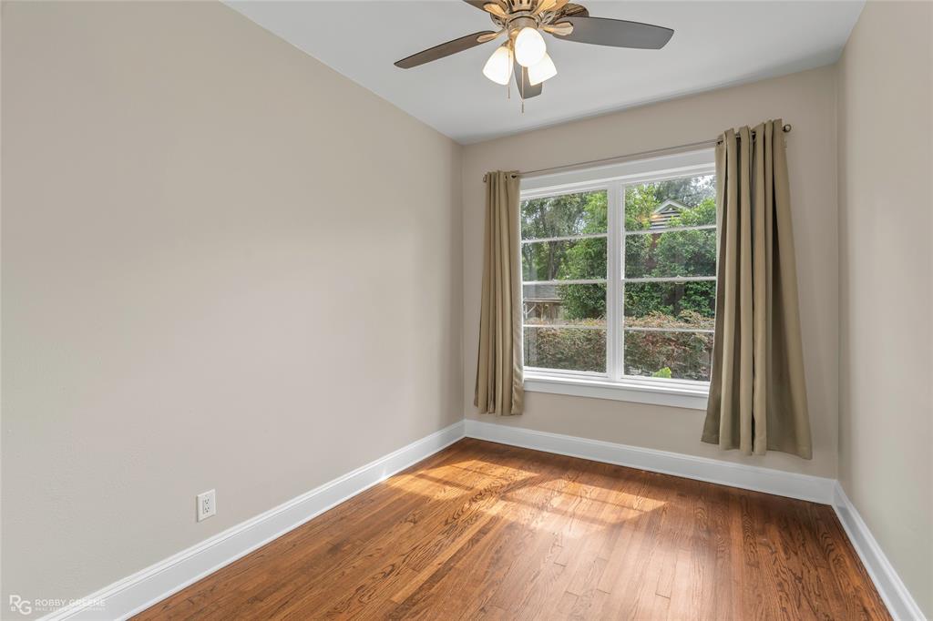 123 Ardmore Avenue Property Photo 16