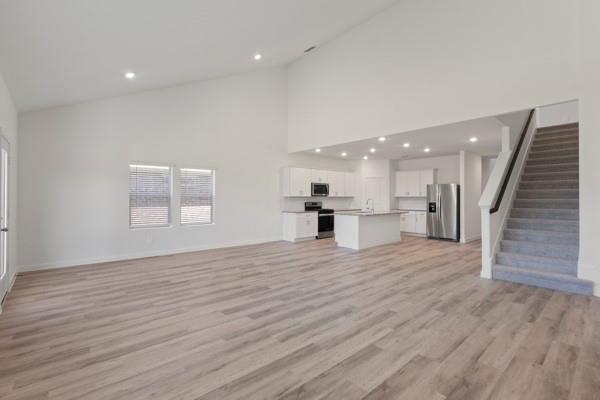 1563 Coldwater Way Property Photo 8