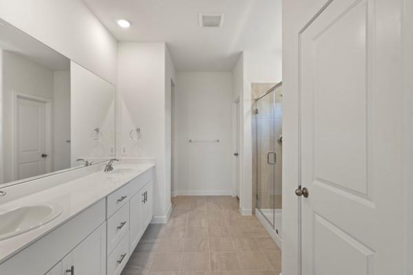 1563 Coldwater Way Property Photo 12