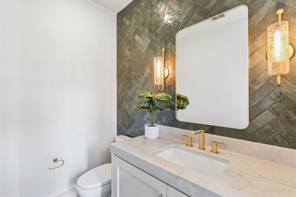 7403 Robin Road Property Photo 19