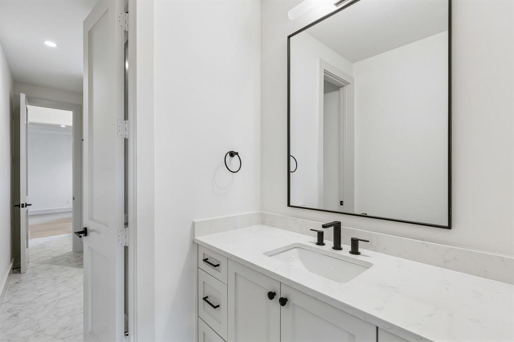 7403 Robin Road Property Photo 29