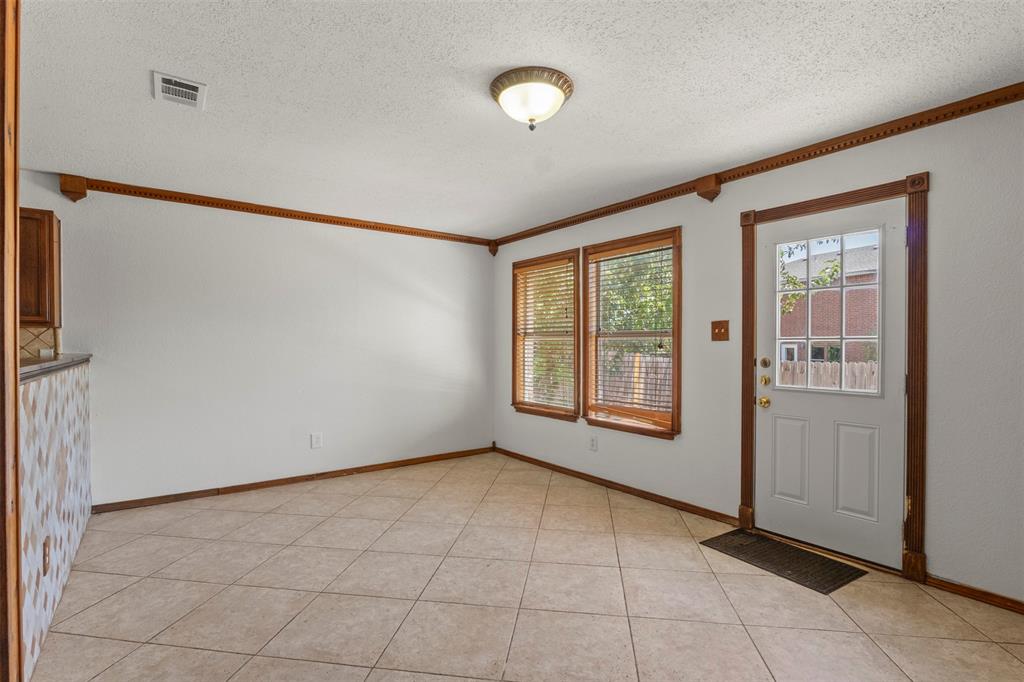 5540 Camarillo Drive Property Photo 10
