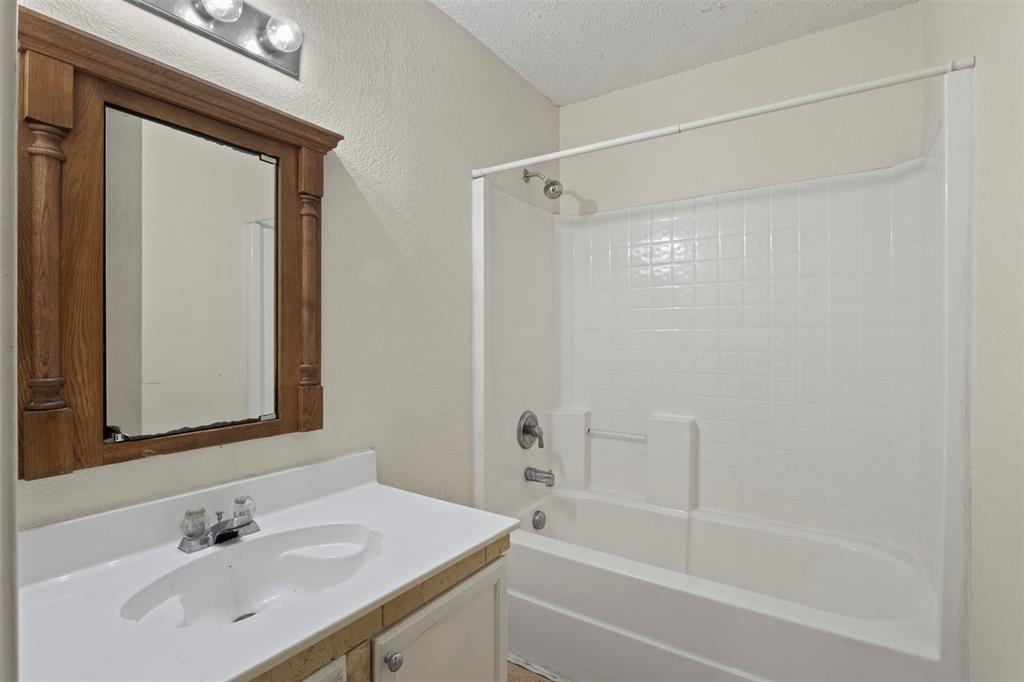 5540 Camarillo Drive Property Photo 24