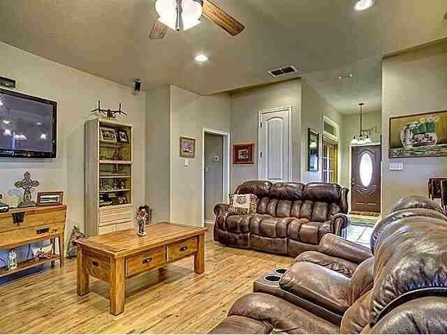 5725 County Road 707 Property Photo 8