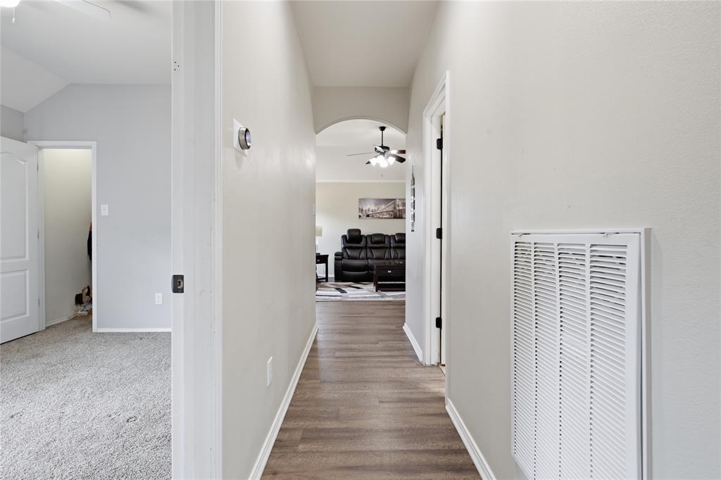 6204 Granite Creek Drive Property Photo 8