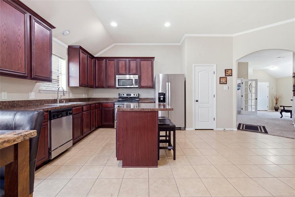6204 Granite Creek Drive Property Photo 10