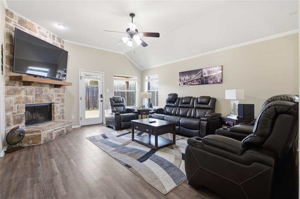 6204 Granite Creek Drive Property Photo 13