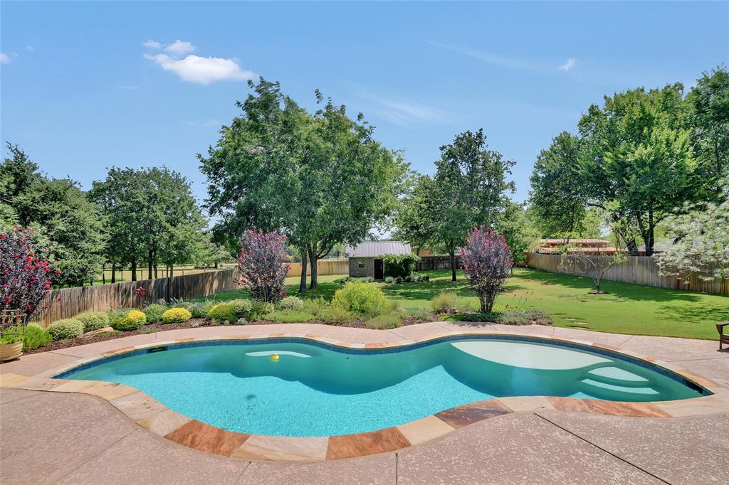 108 Falcon Crest Drive Property Photo 32