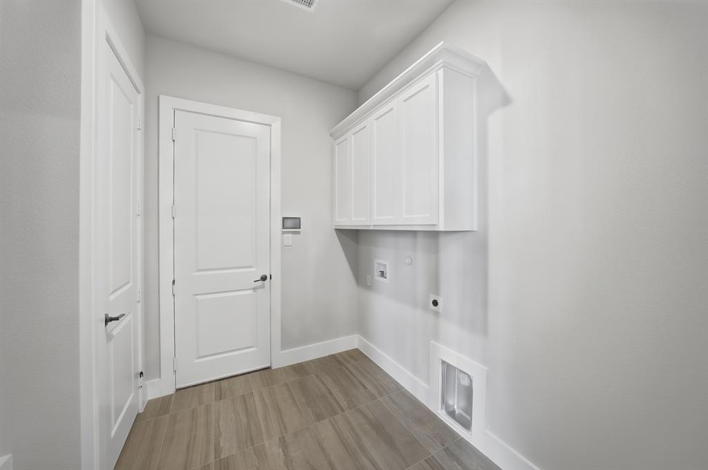 940 Shady Oaks Drive Property Photo 10