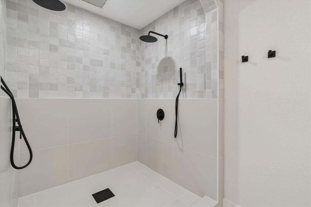 903 Emerson Drive Property Photo 26