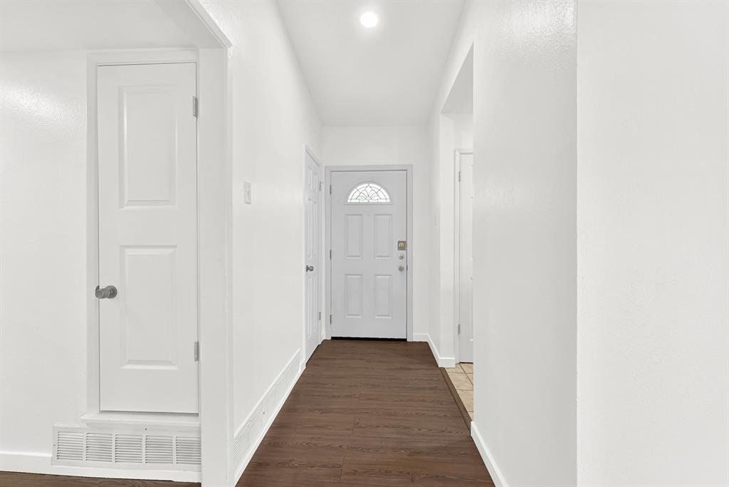410 Melrose Drive Property Photo 6