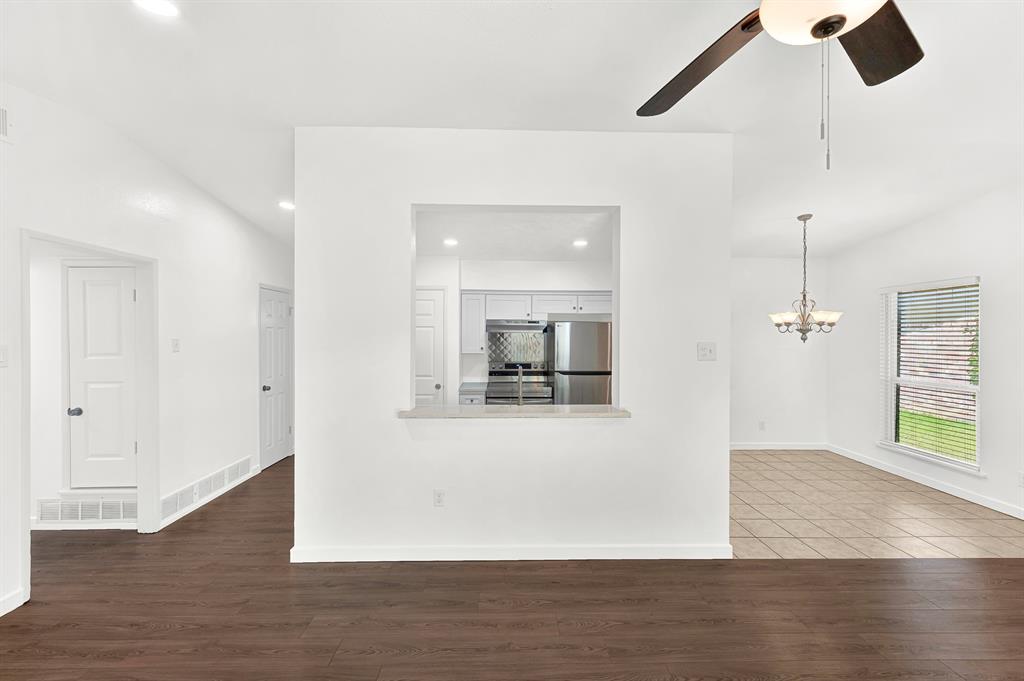 410 Melrose Drive Property Photo 7