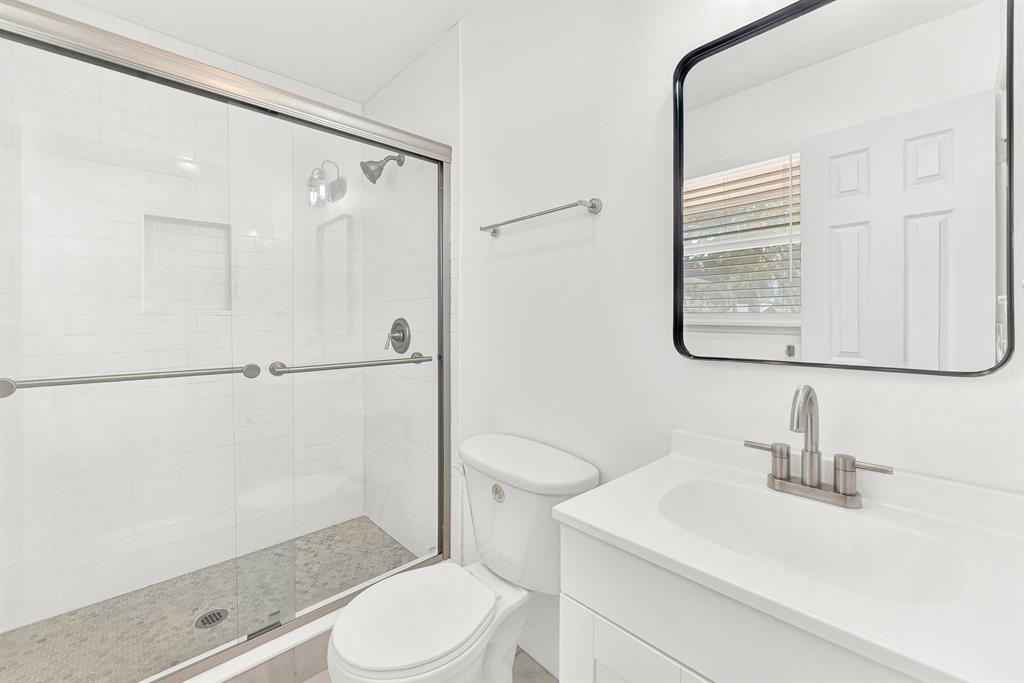 410 Melrose Drive Property Photo 14
