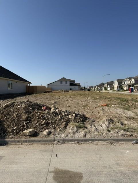 1109 Runway Road Property Photo 2