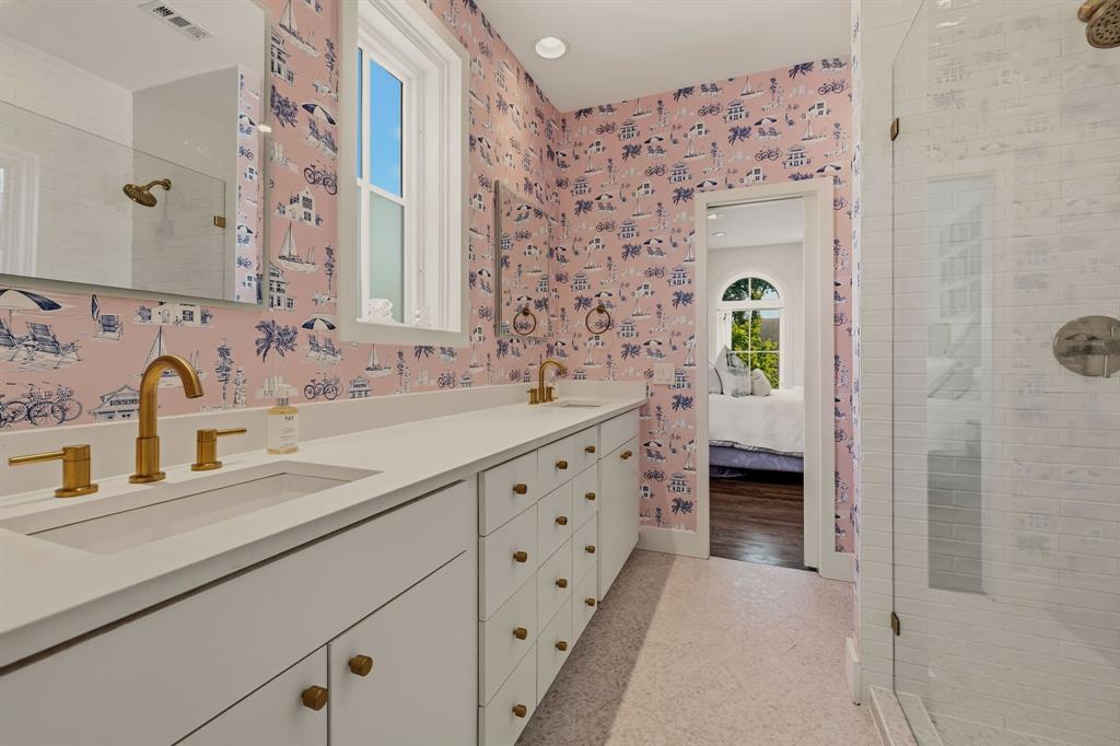 3132 Purdue Avenue Property Photo 23