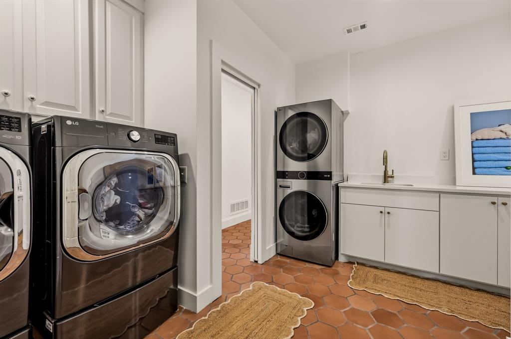 3132 Purdue Avenue Property Photo 28