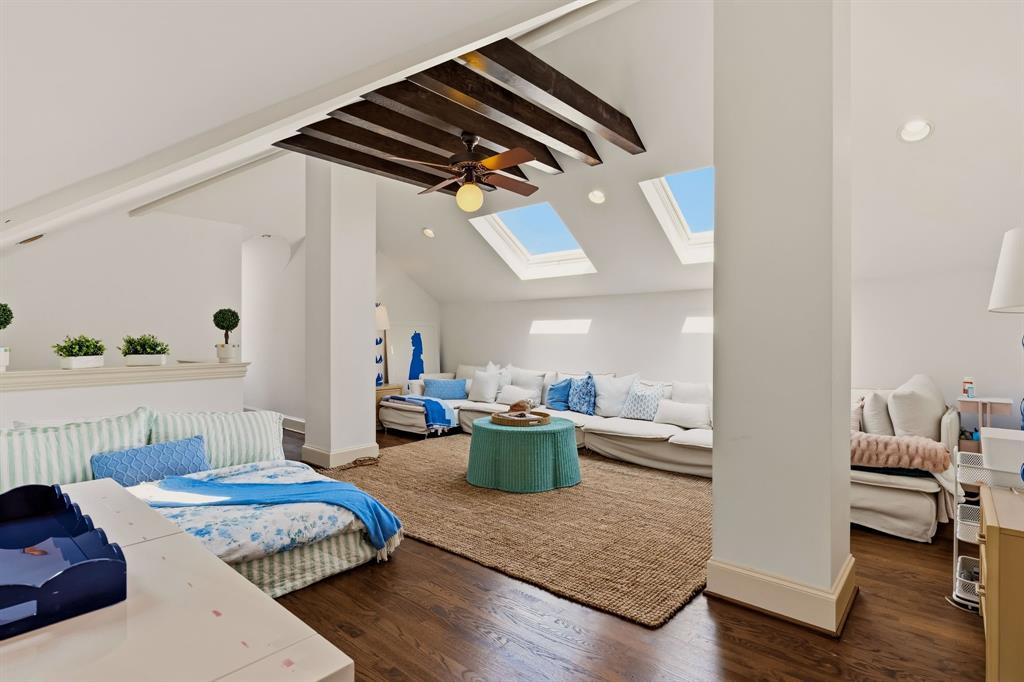3132 Purdue Avenue Property Photo 29