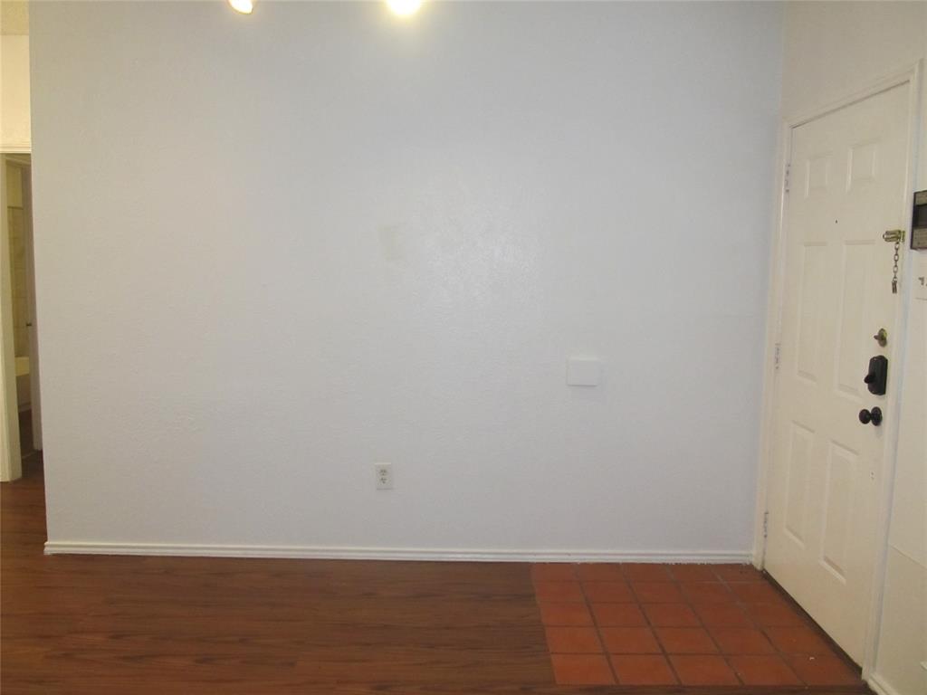9600 Royal Lane 506 Property Photo 3