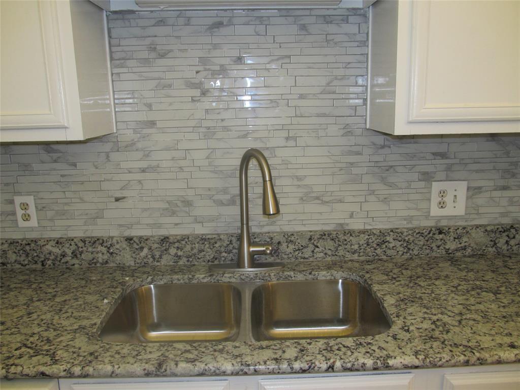 9600 Royal Lane 506 Property Photo 13