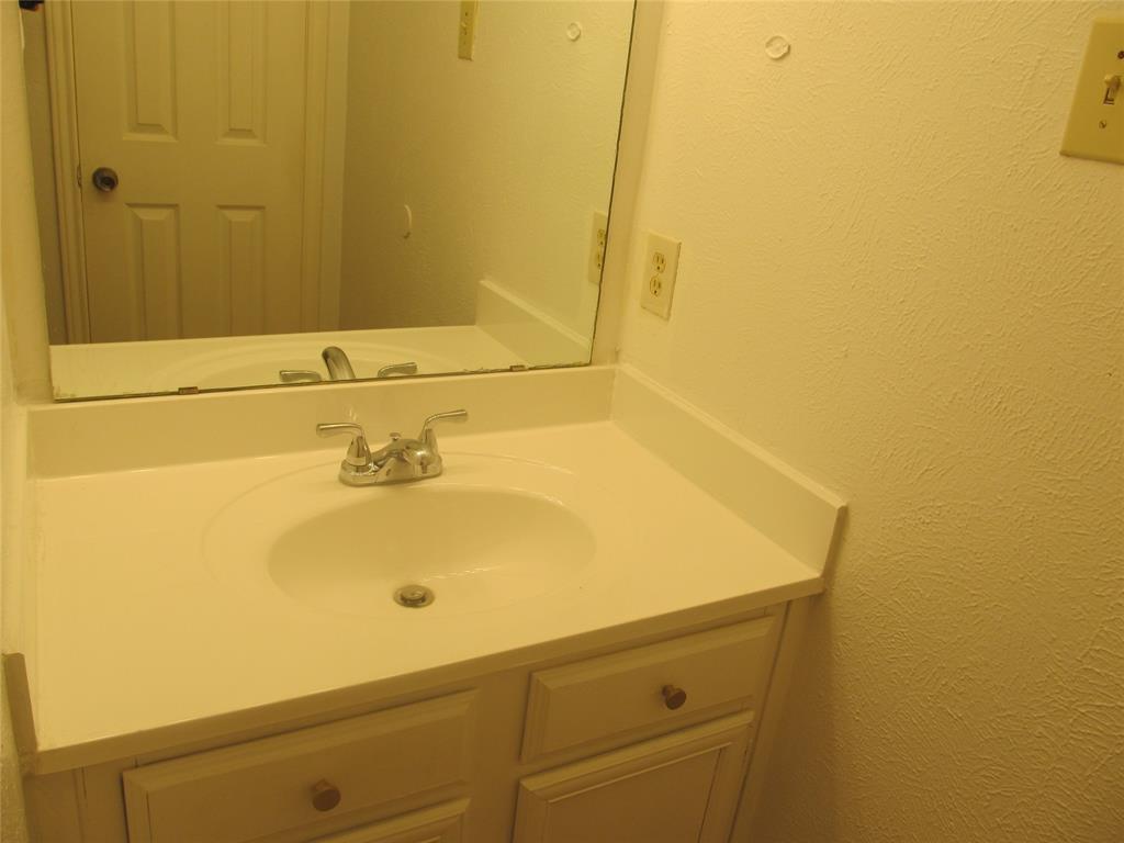 9600 Royal Lane 506 Property Photo 17