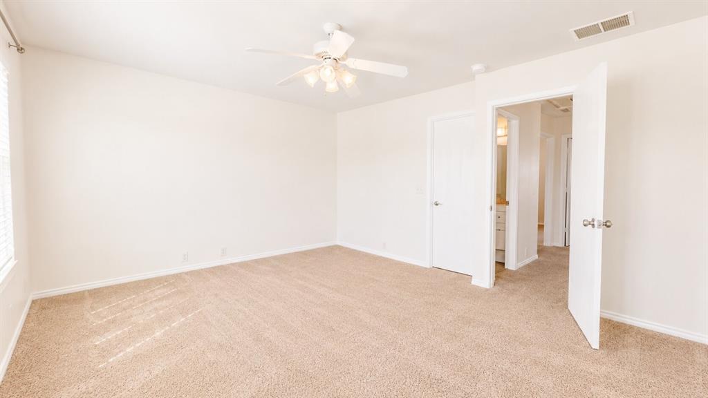 908 Greene Way Property Photo 14