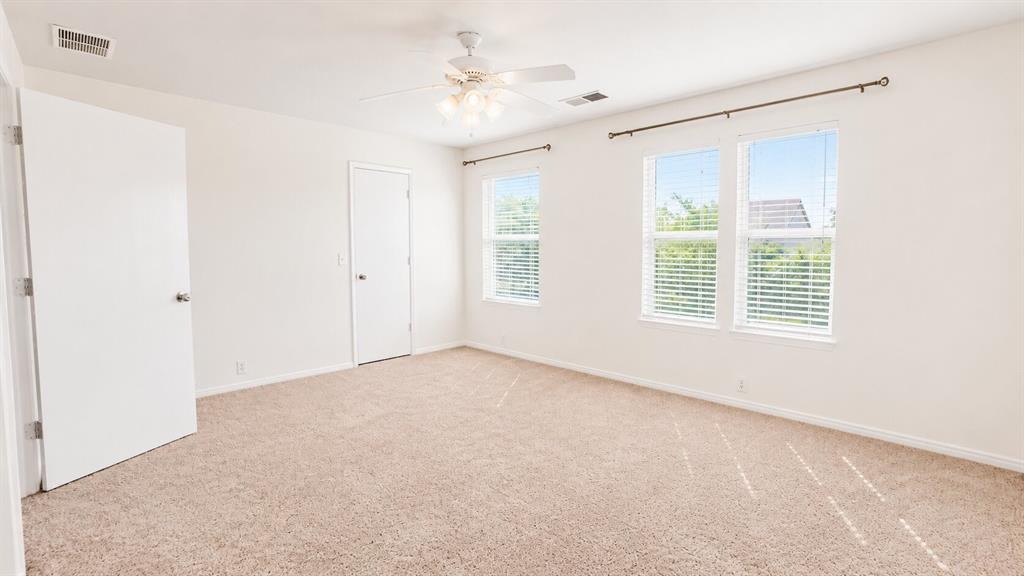 908 Greene Way Property Photo 18