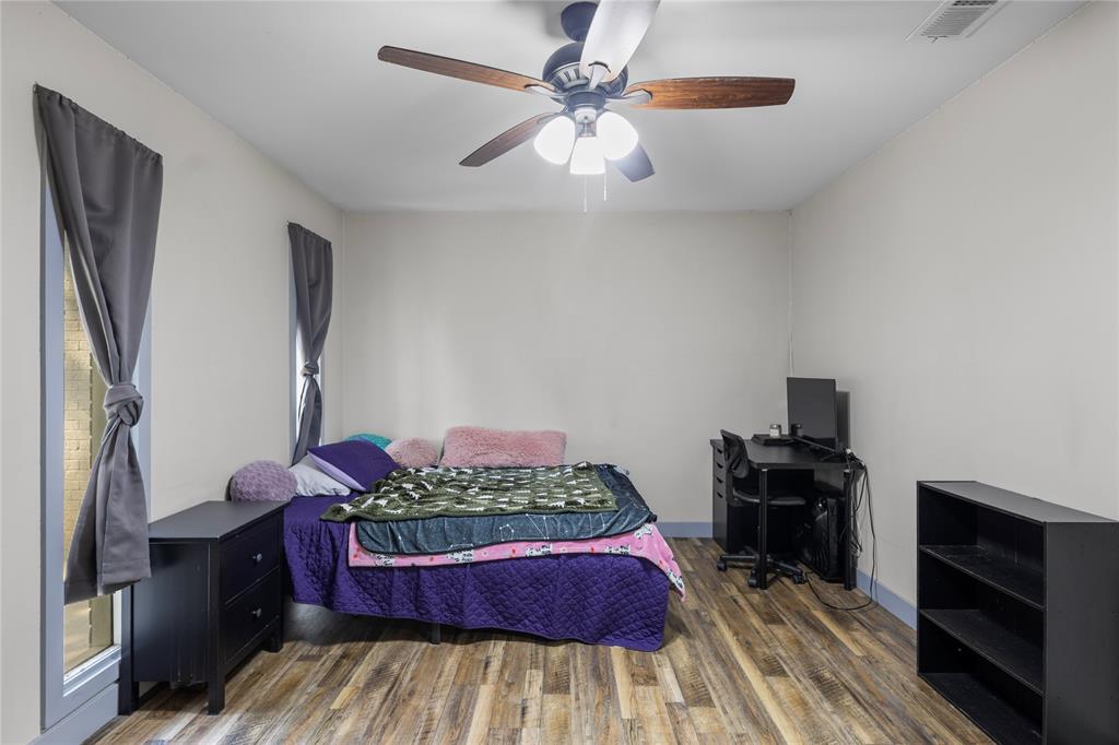 6947 Fm 2494 Property Photo 16