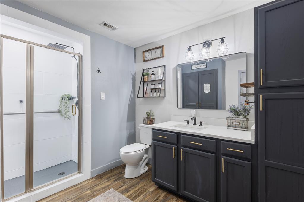 6947 Fm 2494 Property Photo 17