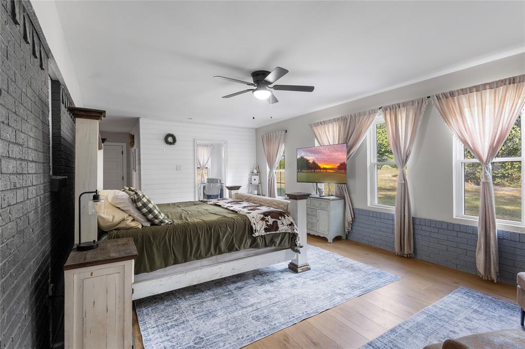 6947 Fm 2494 Property Photo 18