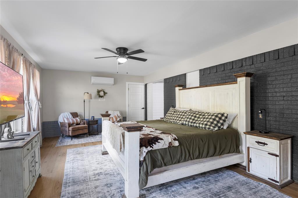 6947 Fm 2494 Property Photo 20