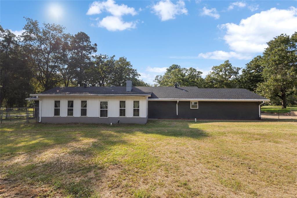 6947 Fm 2494 Property Photo 23