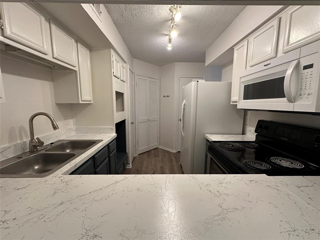 9696 Walnut Street 505 Property Photo 5
