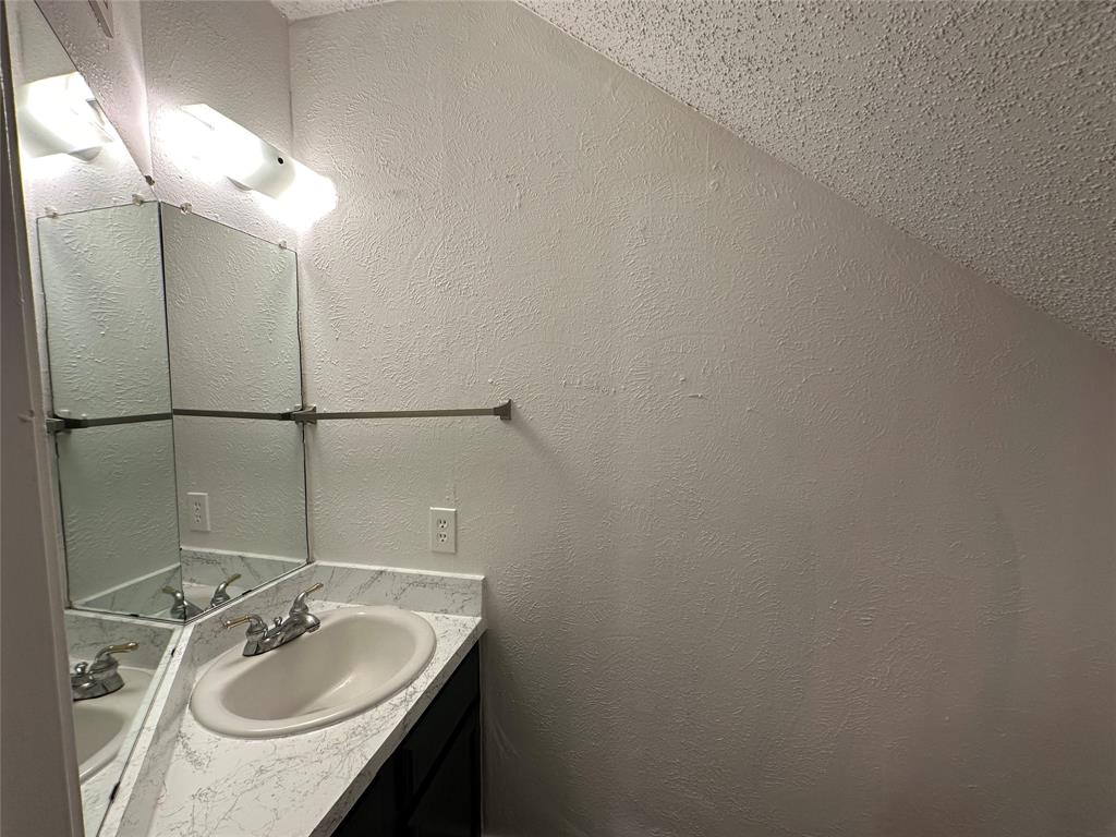 9696 Walnut Street 505 Property Photo 10