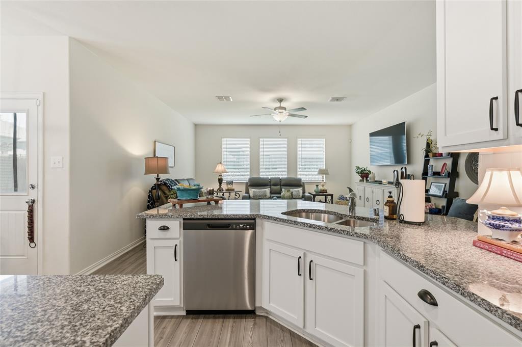 5829 Pensby Drive Property Photo 10