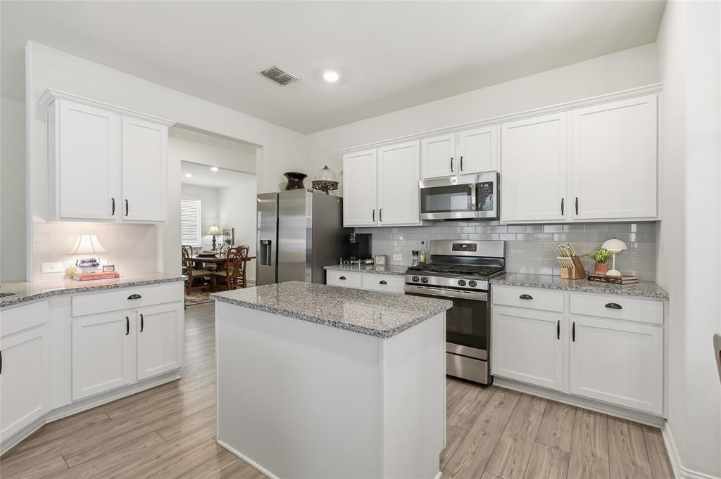 5829 Pensby Drive Property Photo 12