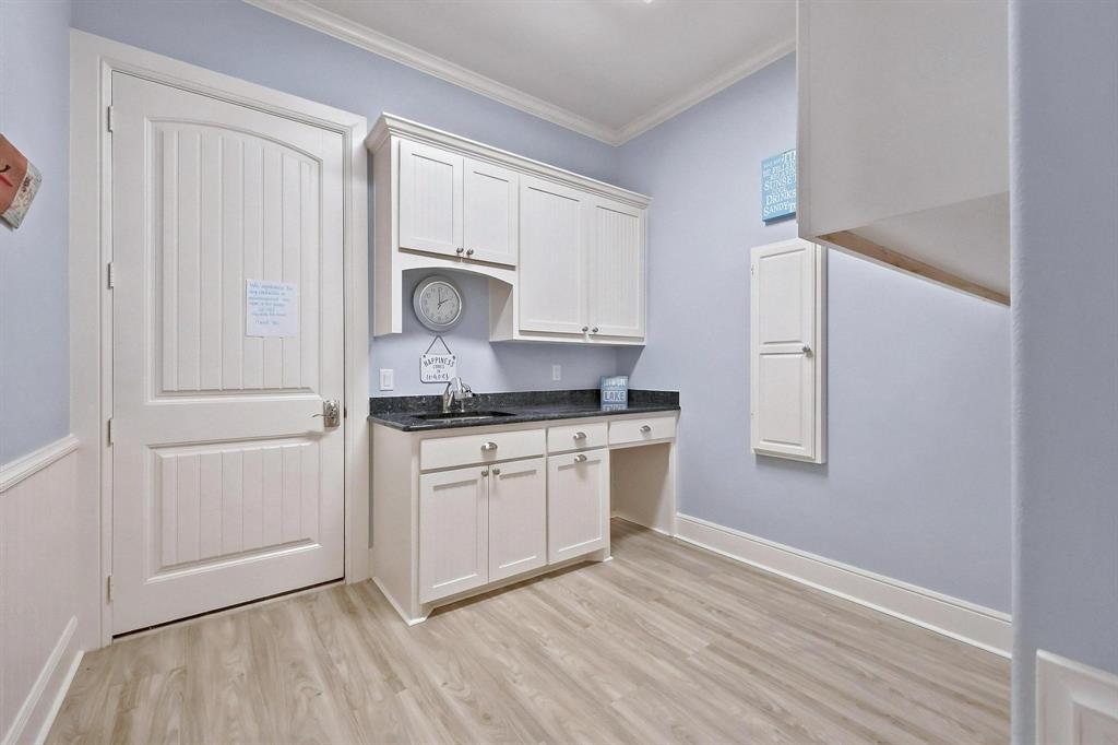 107 Memorial Street Property Photo 22